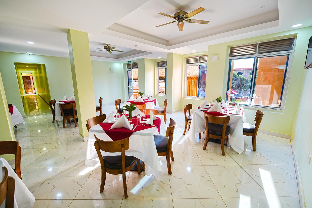 Nyumbani Hotel カンパラ エクステリア 写真