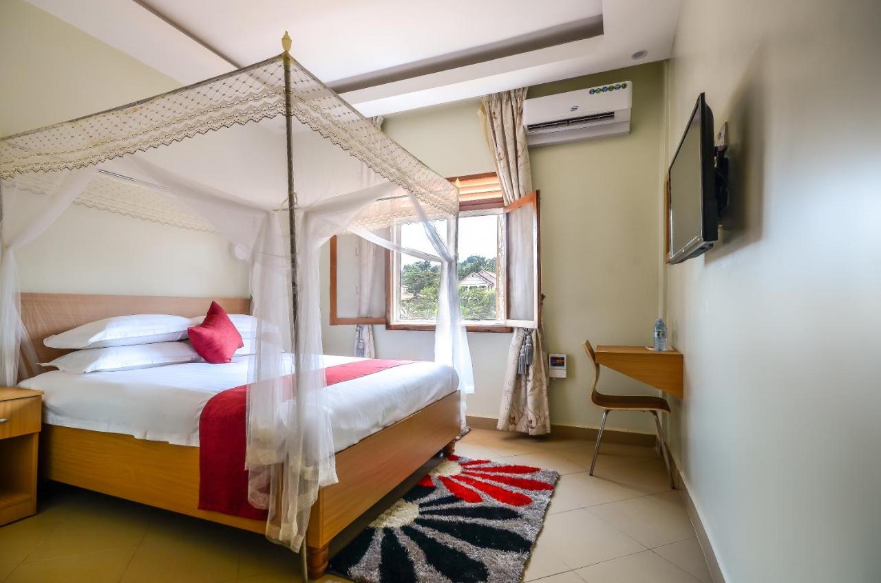 Nyumbani Hotel カンパラ エクステリア 写真